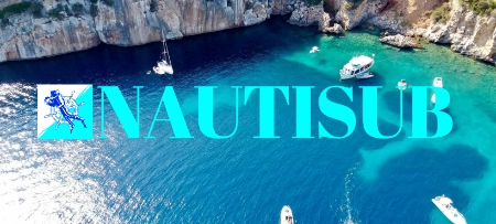 Il logo Nautisub sulla baia di Alghero